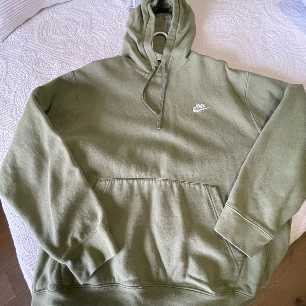 Nike Men's Olive Hoodie
